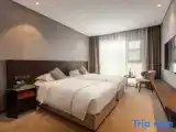 1 Bedroom Suite with view