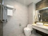 Deluxe Double room with city view