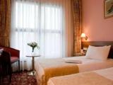 Standard Quadruple room with park view