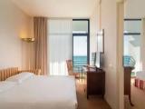 Junior Suite with balcony and beachfront