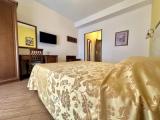 Superior Twin room with partial sea view