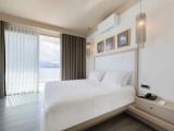 Suite with balcony