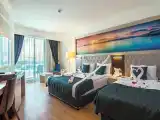 Standard room with partial sea view
