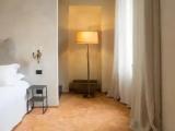 Suite with garden view