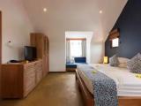 2 Bedrooms Apartment with ocean view