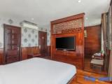 Premier room