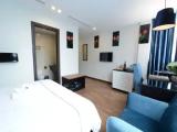Suite with balcony and with city view