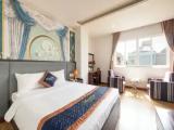 Deluxe Double room with city view