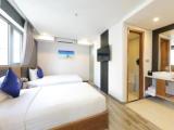 Standard Double room with city view