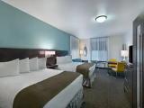 Sextuple Family Suite