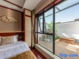 Deluxe room with courtyard view