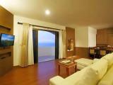 Executive Family room with ocean view