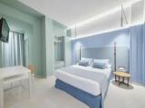 Standard Double room with partial sea view