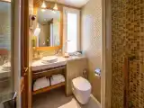 Classic Twin room with partial sea view