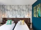 Standard Twin room with balcony