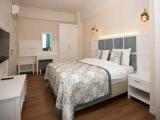 Suite with balcony and with mountain view