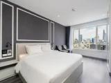 3 Bedrooms Apartment