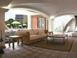 2 Bedrooms Alcove Apartment