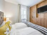 1 Bedroom Premium Suite with mountain view