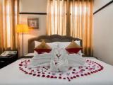 Deluxe Double room with city view