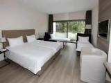 Single Junior Suite with land view