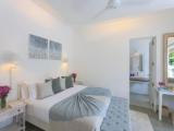 Suite with pool view