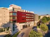 Deluxe room with balcony and with city view