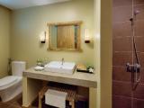 Deluxe Double room with balcony and garden view