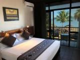 Standard room with balcony and oceanfront