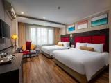 Quadruple room with city view