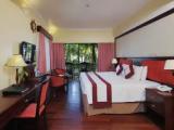 Presidential Suite with garden view