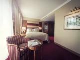 Standard Double Club room with balcony and with city view