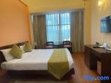 Suite with city view