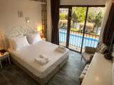 Deluxe Double room with pool view