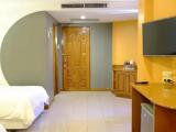 Deluxe Double Family room