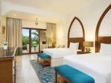 Deluxe Family room with garden view
