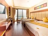 Deluxe room with balcony and with ocean view