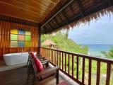 Villa with balcony and with ocean view