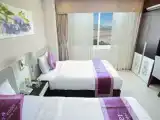 Deluxe Triple room with city view