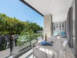 1 Bedroom Apartment with garden view