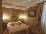 Standard room with canal view