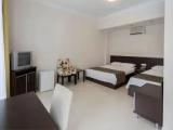 Standard Triple room with pool view