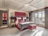 Suite with balcony