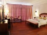 Suite with balcony