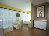 Sextuple Family Suite with pool view