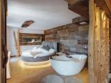 Luxury Suite with balcony