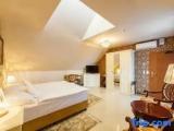 Premier room