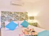 Deluxe room with pool view
