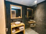 Quadruple Family Suite