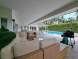 4 Bedrooms Villa